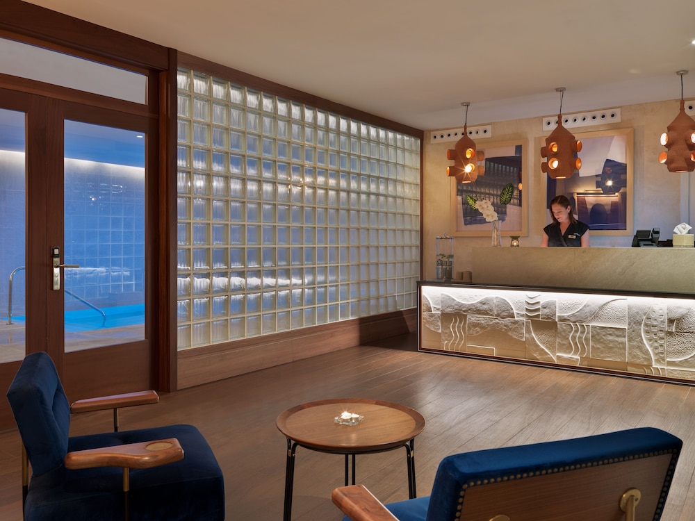 H10 Porto Poniente 10/50