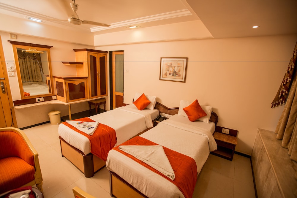Hotel Ashwin 7/35