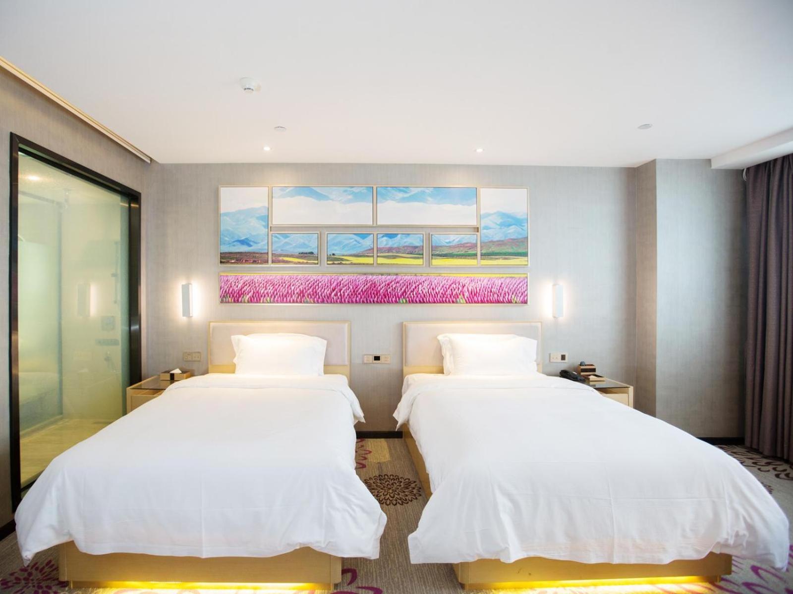 Lavande Hotels (Chengdu Xihe Bolin Square) 8/23