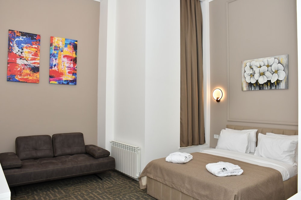 Callisto Hotel 33/54
