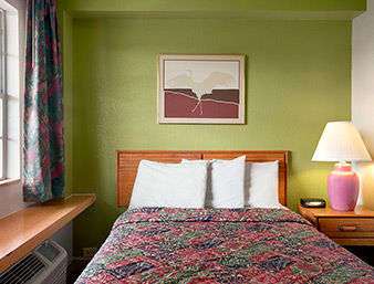 Days Inn by Wyndham West Memphis, AR 4/11