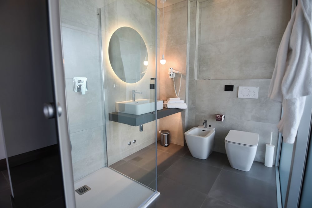 Waldorf Suite Hotel 47/47