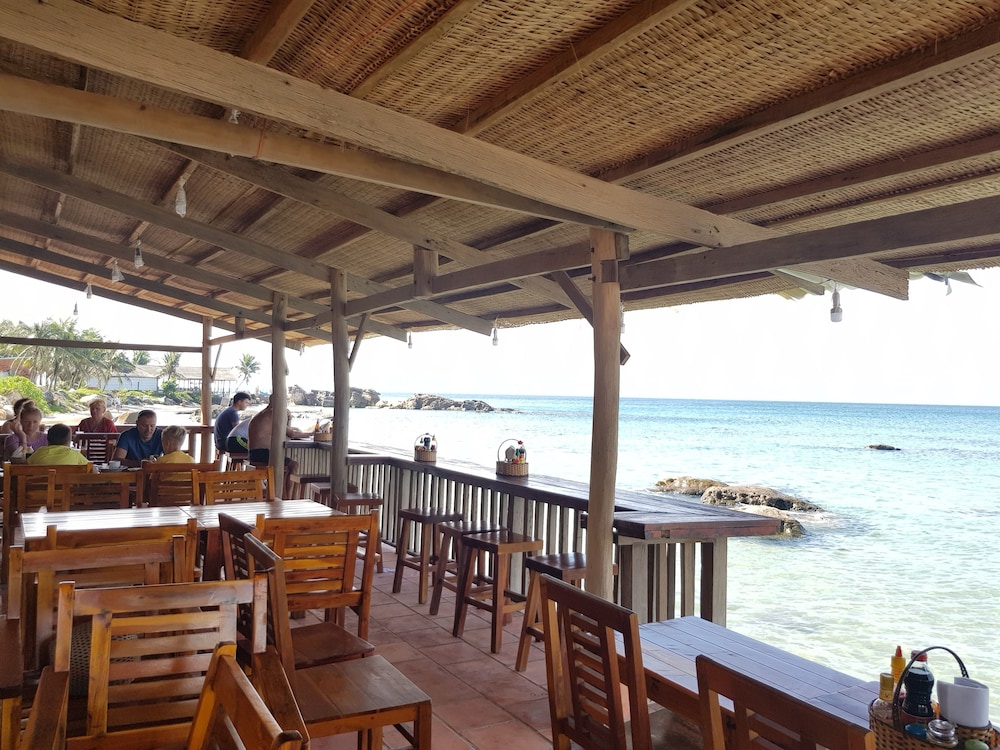 Free Beach Resort 26/50