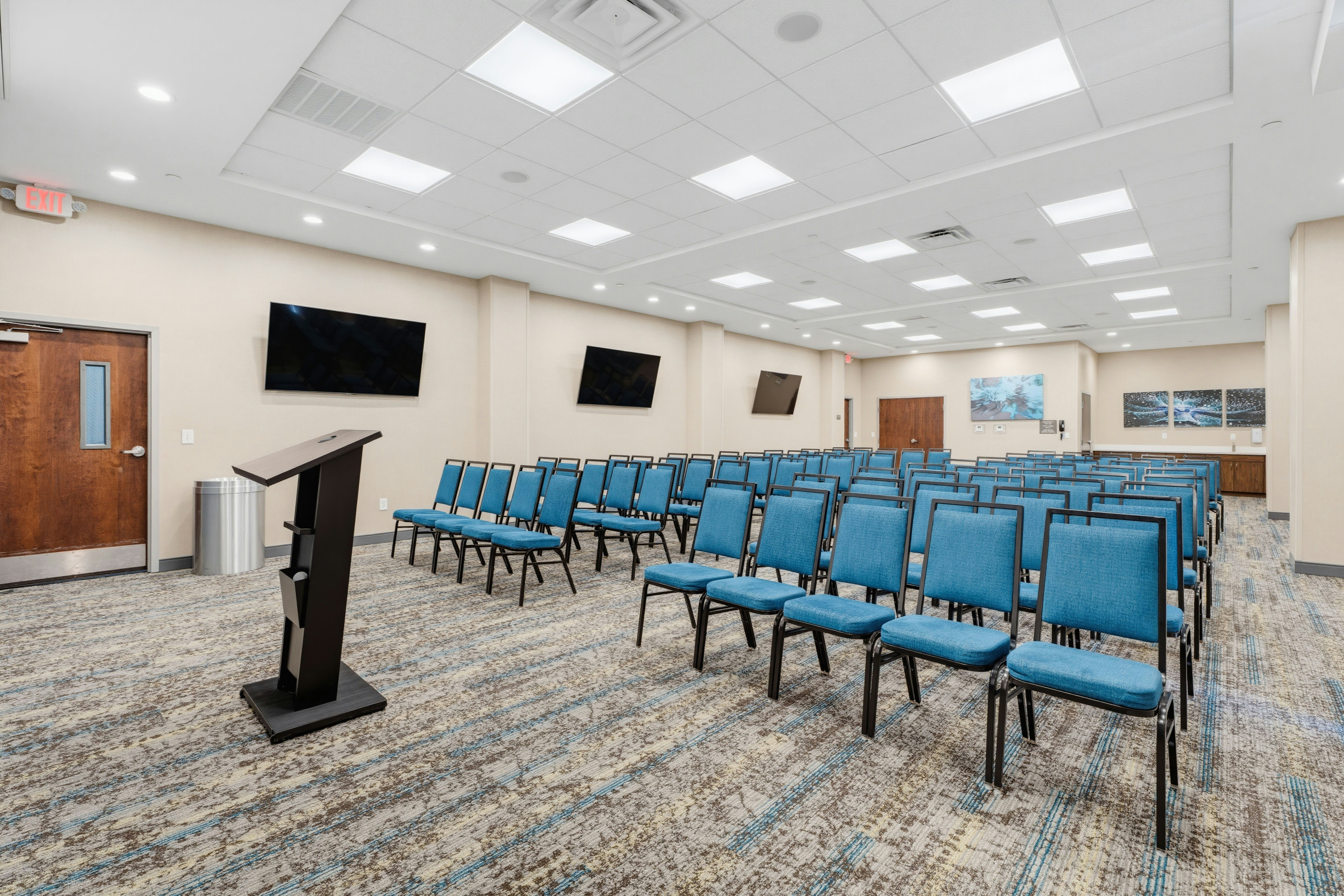 Hampton Inn by Hilton Detroit Dearborn 41/43
