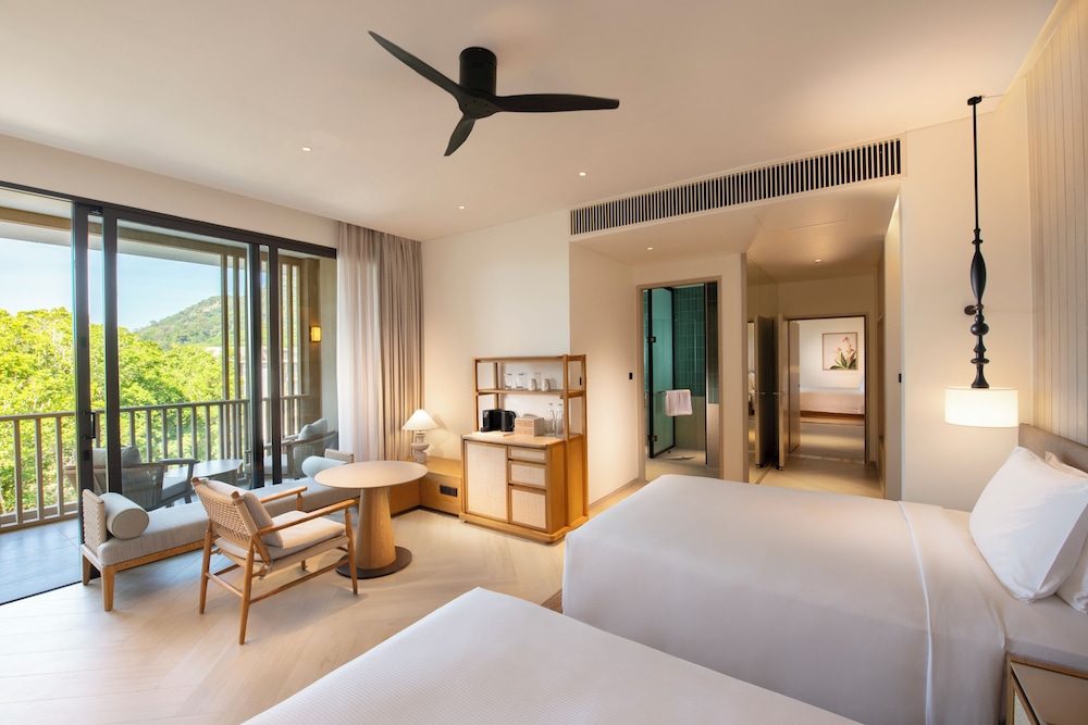 Hilton Burau Bay Langkawi Resort 11/59