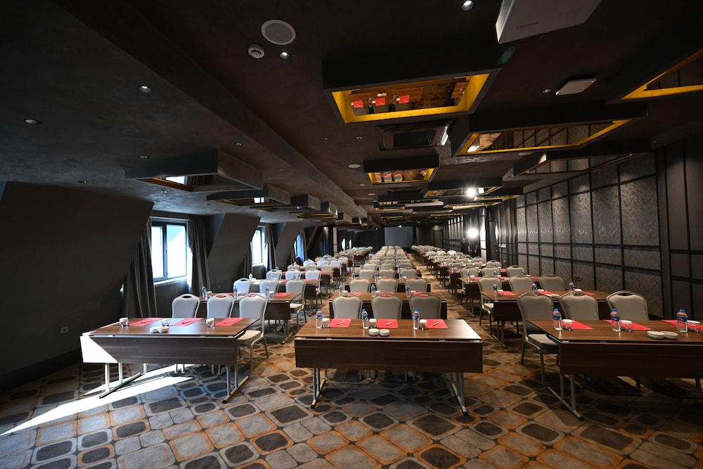 Ramada by Wyndham Erzurum 41/46