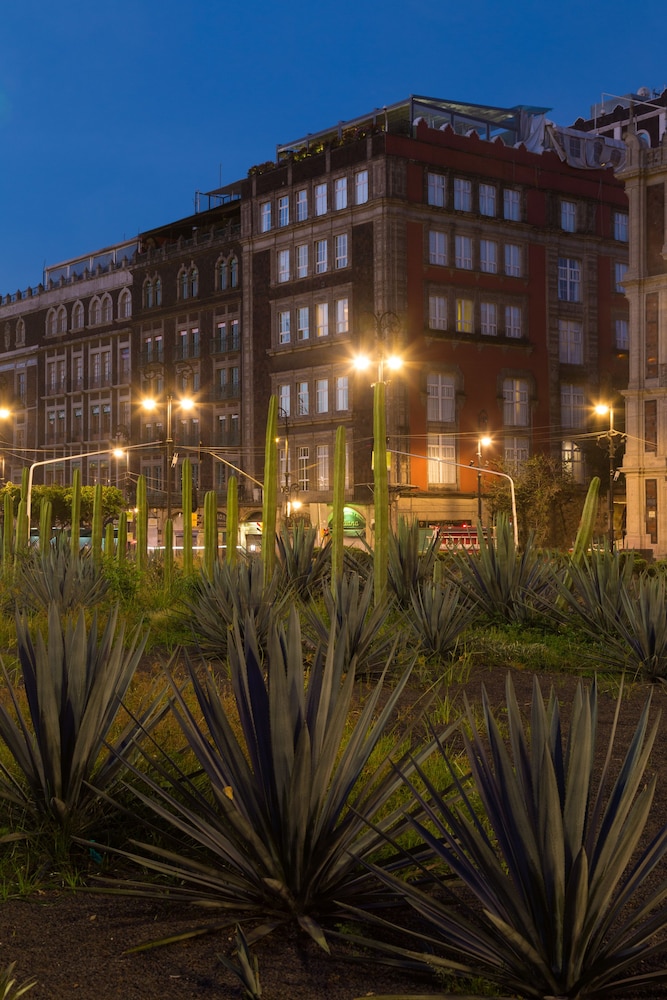 Zocalo Central Hotel 4/73