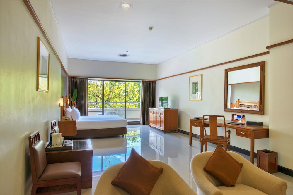 Loei Palace Hotel 65/83