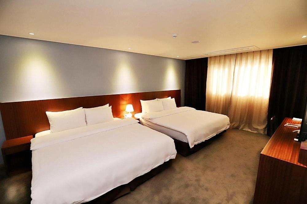 Suite, King Bed, Ocean View