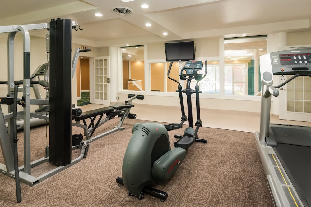 Quality Inn and Suites Middletown Newport 26/40
