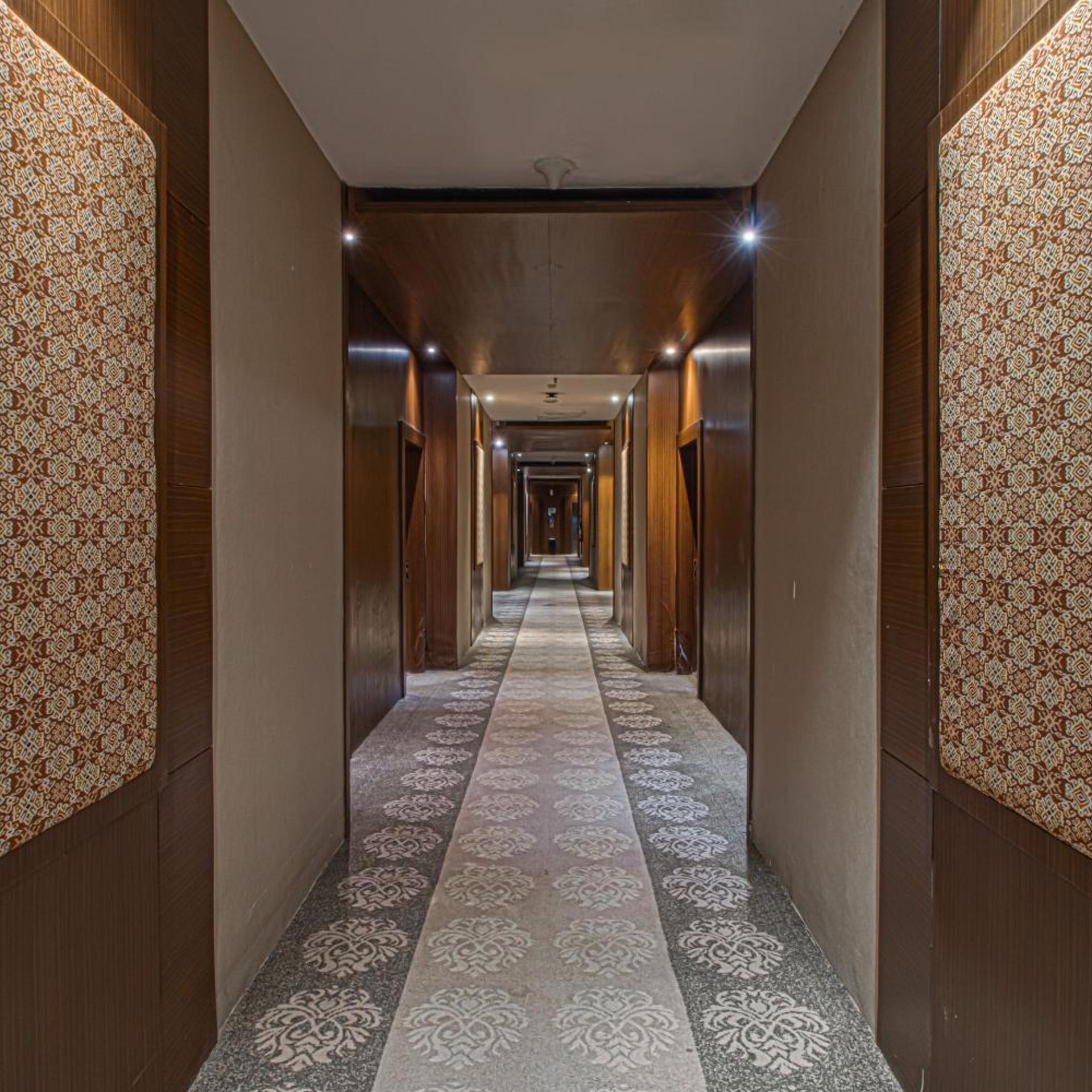 Grand Arjuna Hotel Formerly Sheo Resort Hotel 27/50