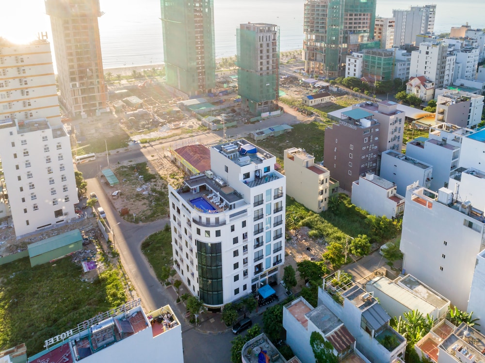 Raon Danang Beach Hotel 4/73
