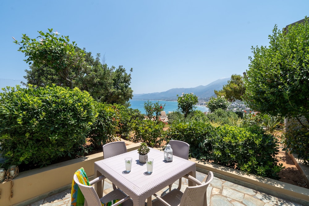 Blue View Villas 28/50