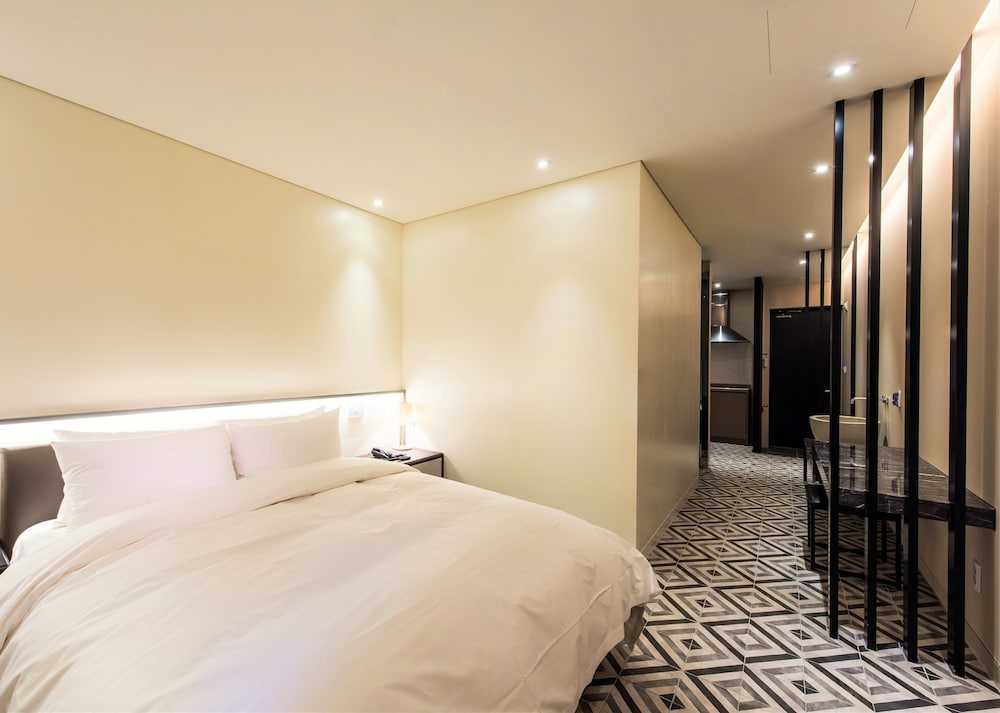 SUPERIOR, RESIDENCE, DOUBLE BED