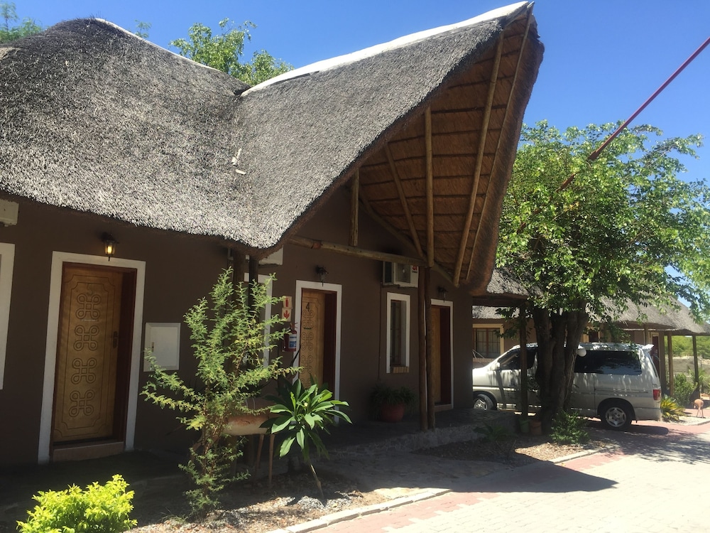 Laphroiag Luxury Chalets photo5