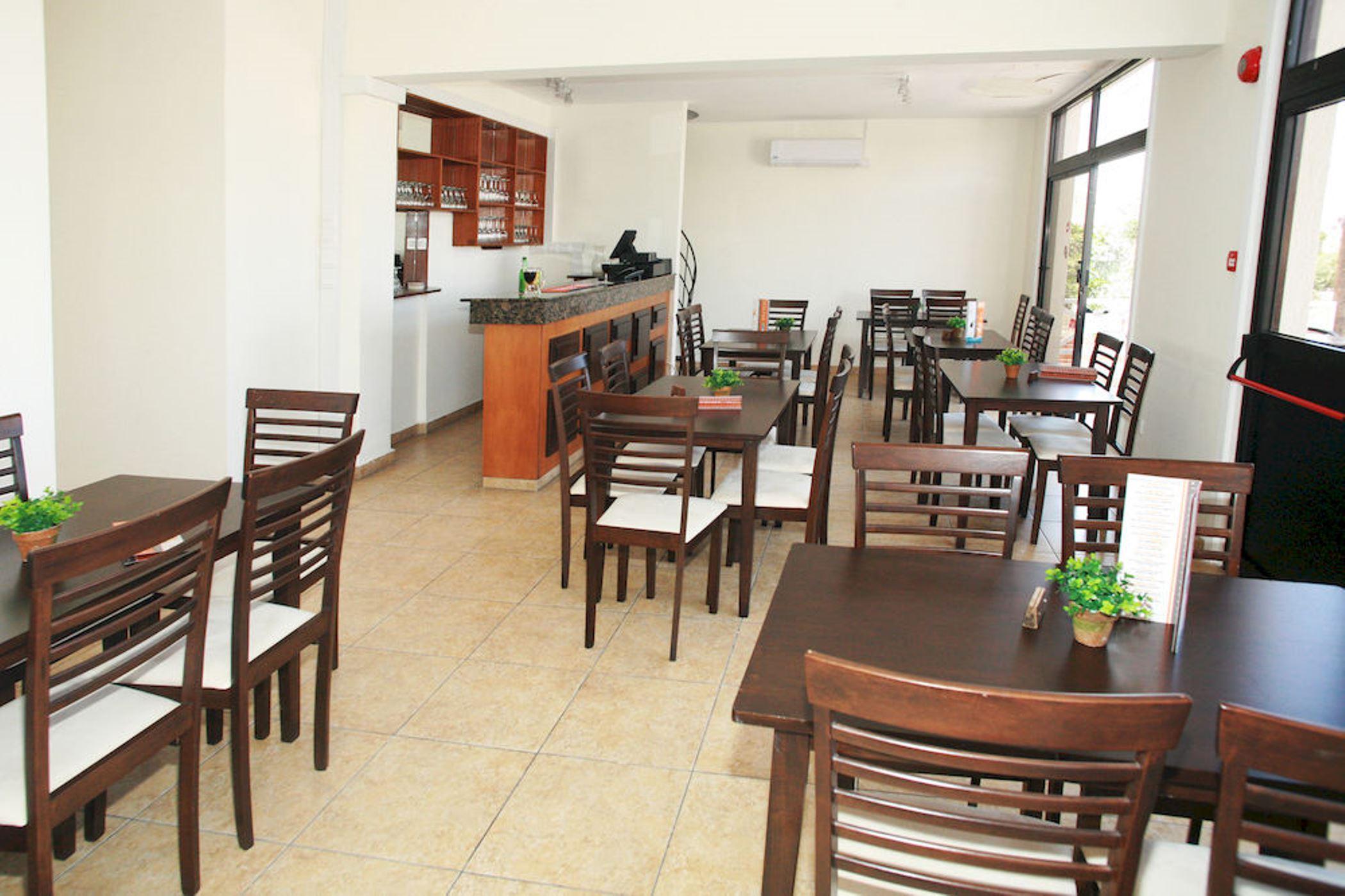 restaurant cafeteria