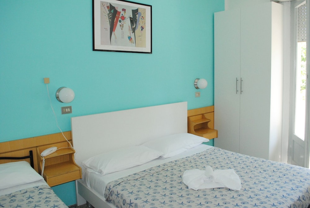 Hotel Sanremo 8/50