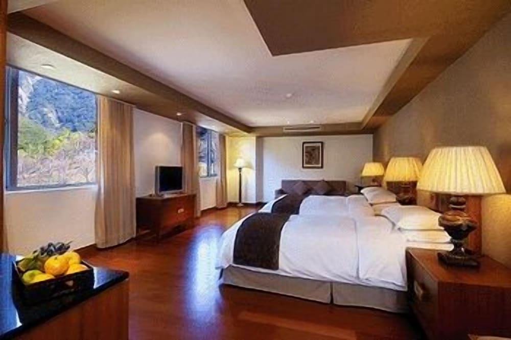 Cedarwood Villa 9/46