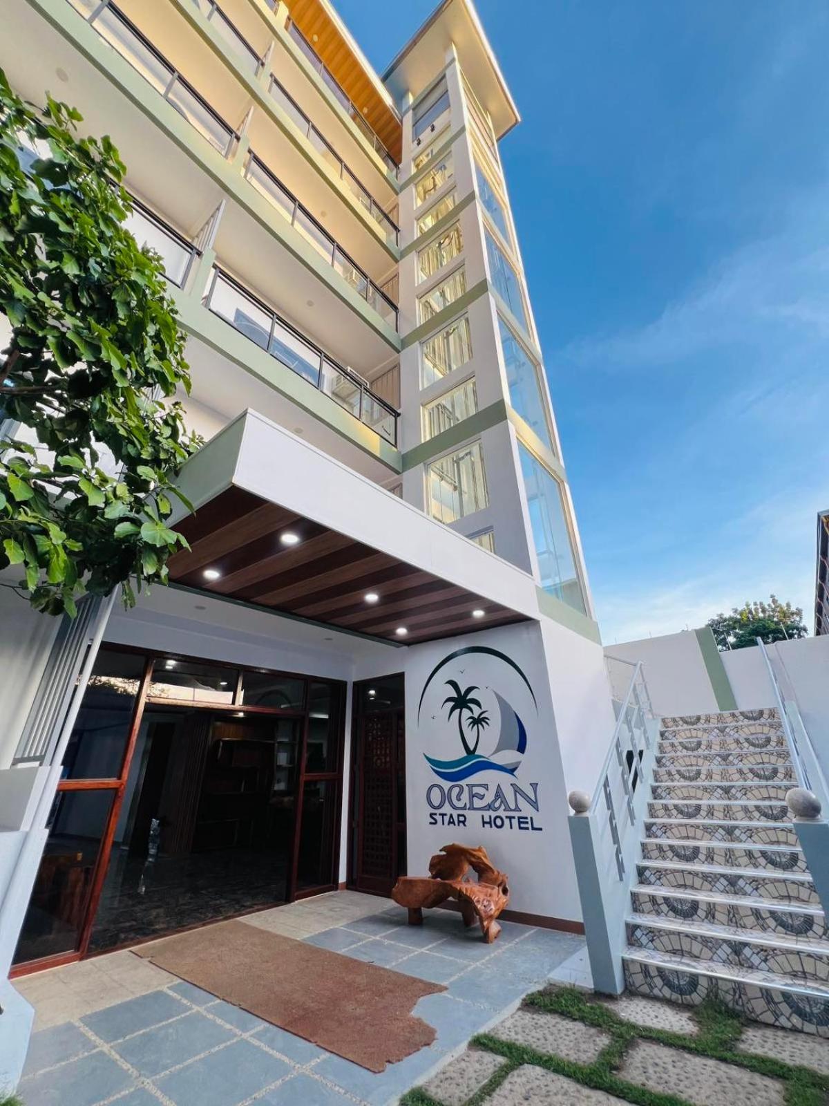 Ocean Star Hotel Coron 5/50