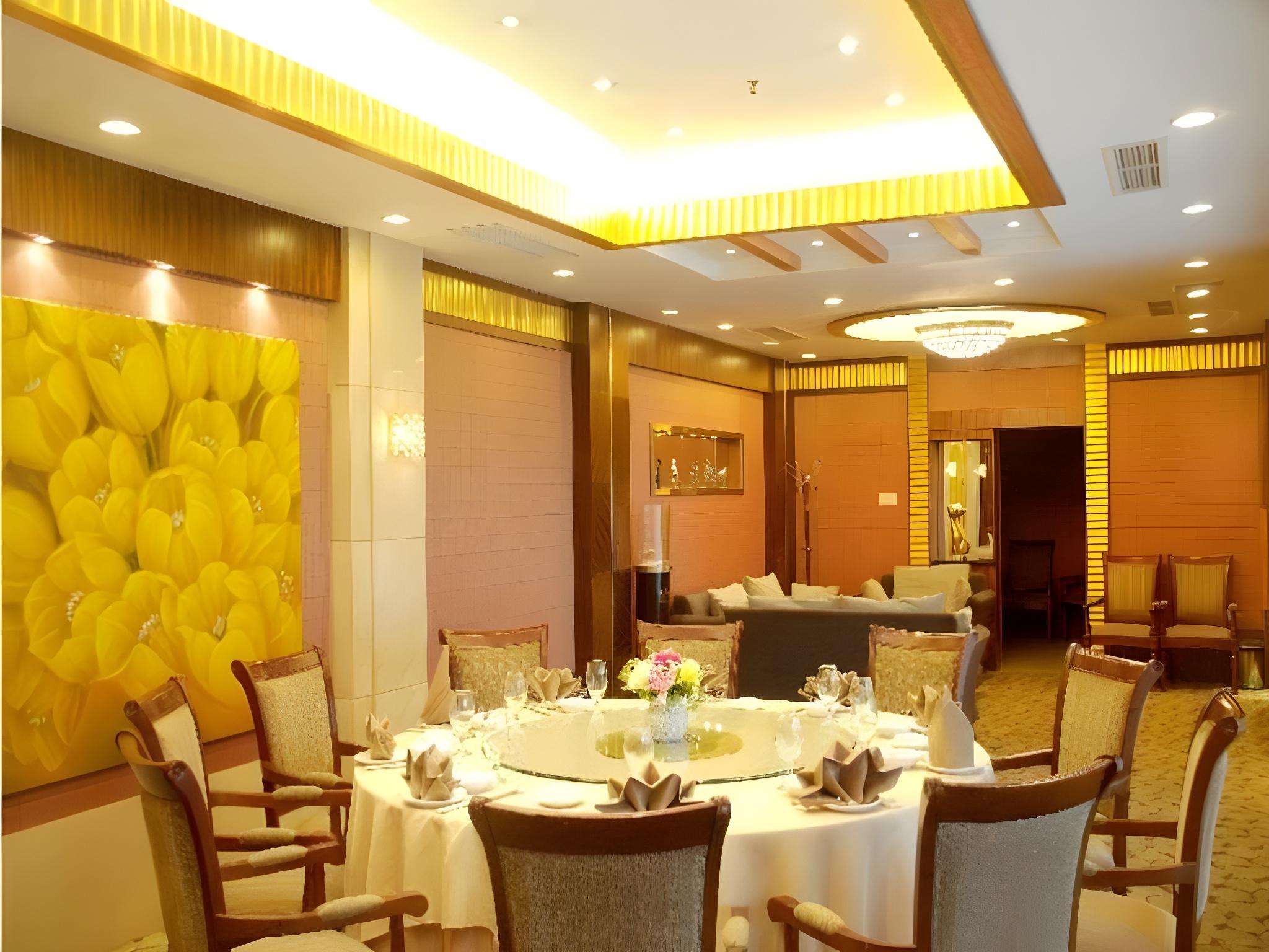 Shenzhen Lotus Hotel 33/51