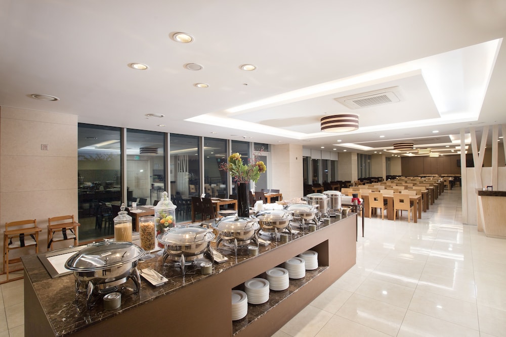 Hotel Bareve 3/64