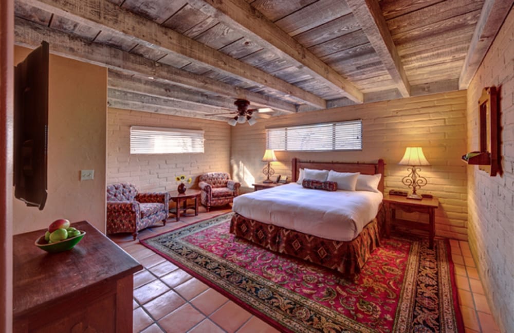 Hacienda Del Sol Ranch Resort 23/79