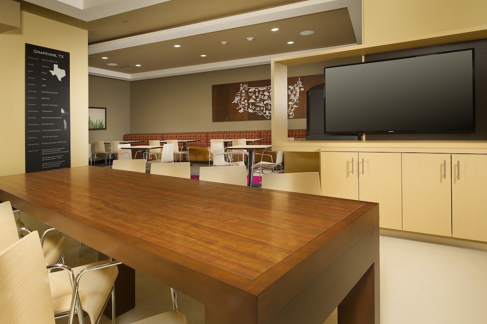 TownePlace Suites by Marriott Dallas DFW Airport North/Grapevine 7/50