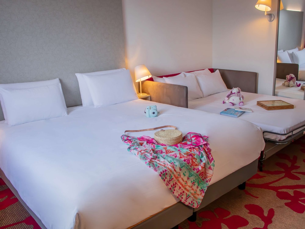 Mercure Tours Nord 25/69