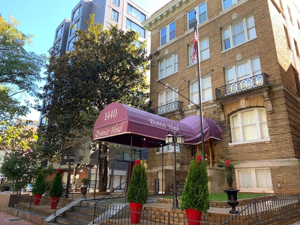 District Hotel 49/59