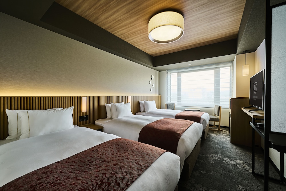 ROOM, TRIPLE