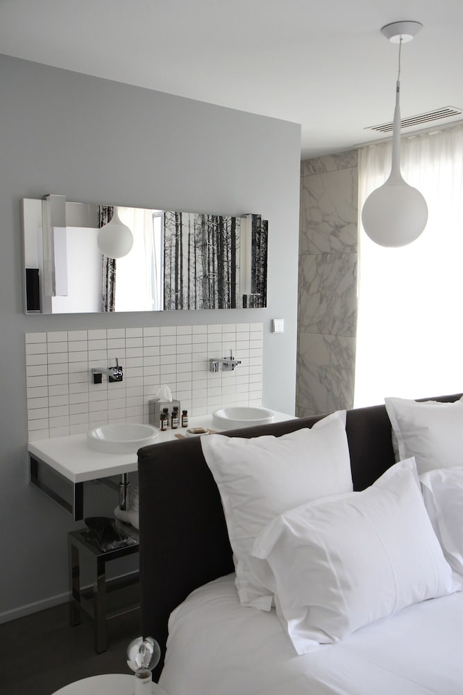 Hotel Quatorze 18/59