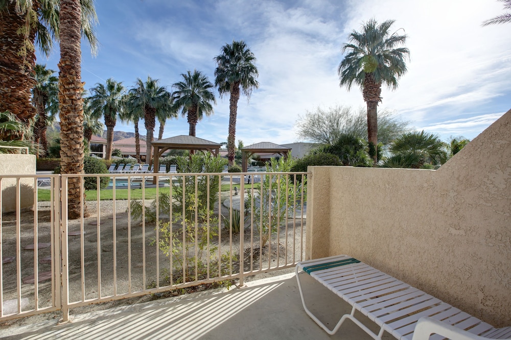 Miracle Springs Resort Spa 40/71