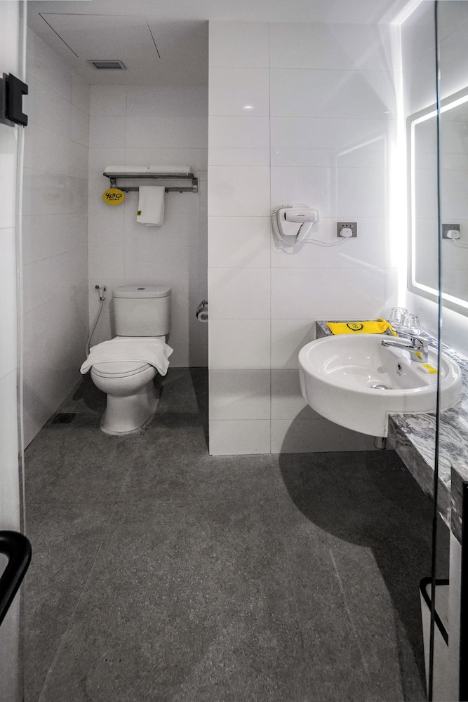 YELLO Hotel Harbour Bay Batam 23/24