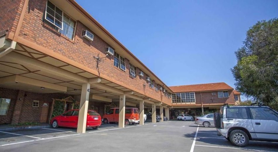 ST GEORGES MOTOR INN 32/35