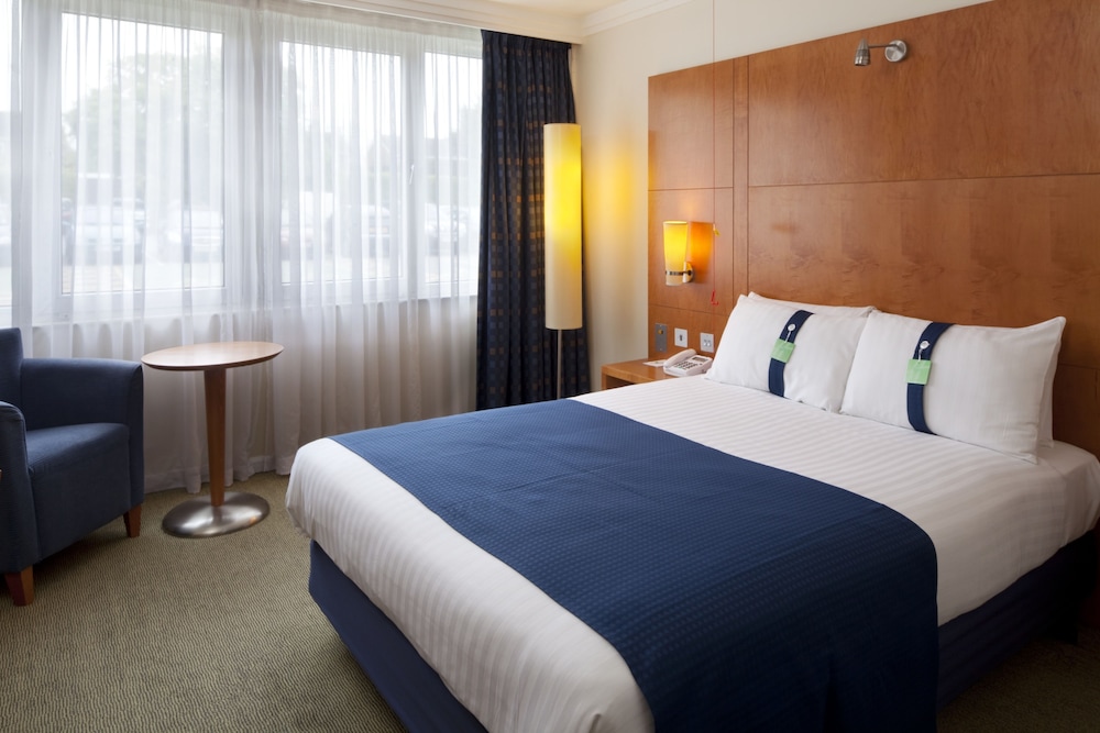 HOLIDAY INN MAIDENHEAD-WINDSOR 10/50