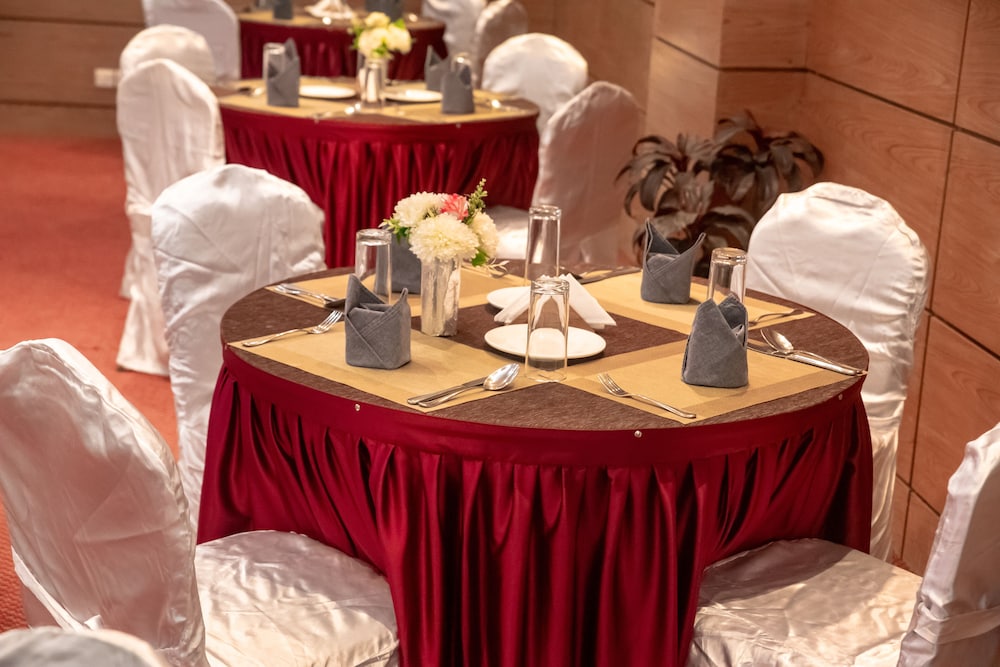 GRAND ORIENTAL HOTEL 32/60