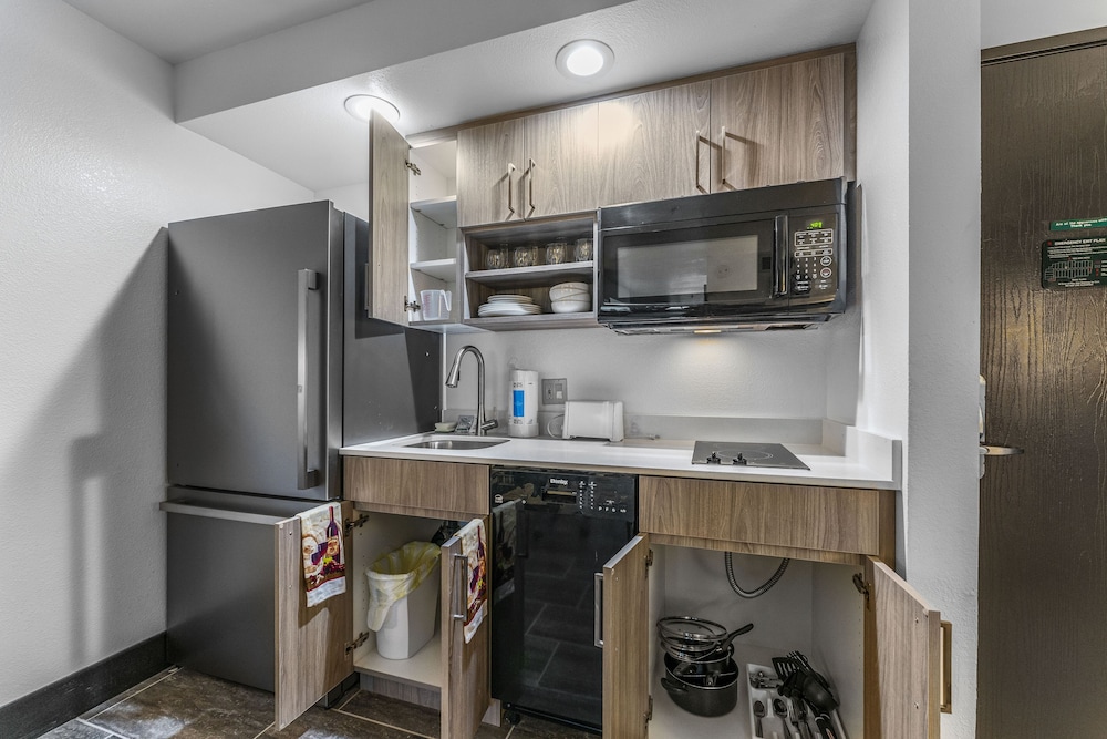 Metro Tempe Extended Stay 7/55
