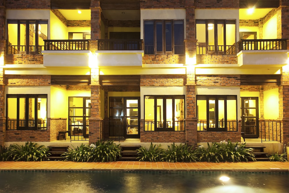 Motive Cottage Resort in TAKUA PA