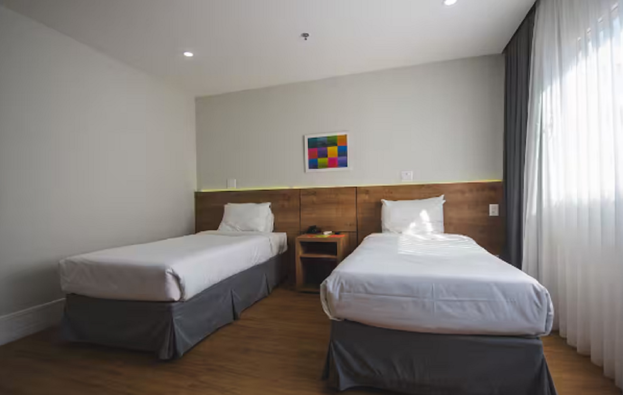 Luxury, Single, Twin Beds