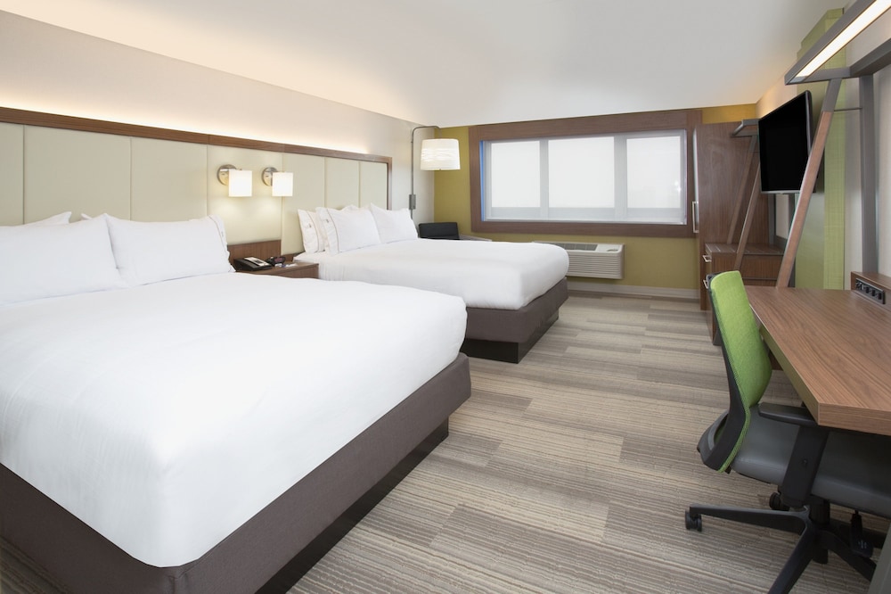 Holiday Inn Express & Suites Lexington W - Versailles 25/70