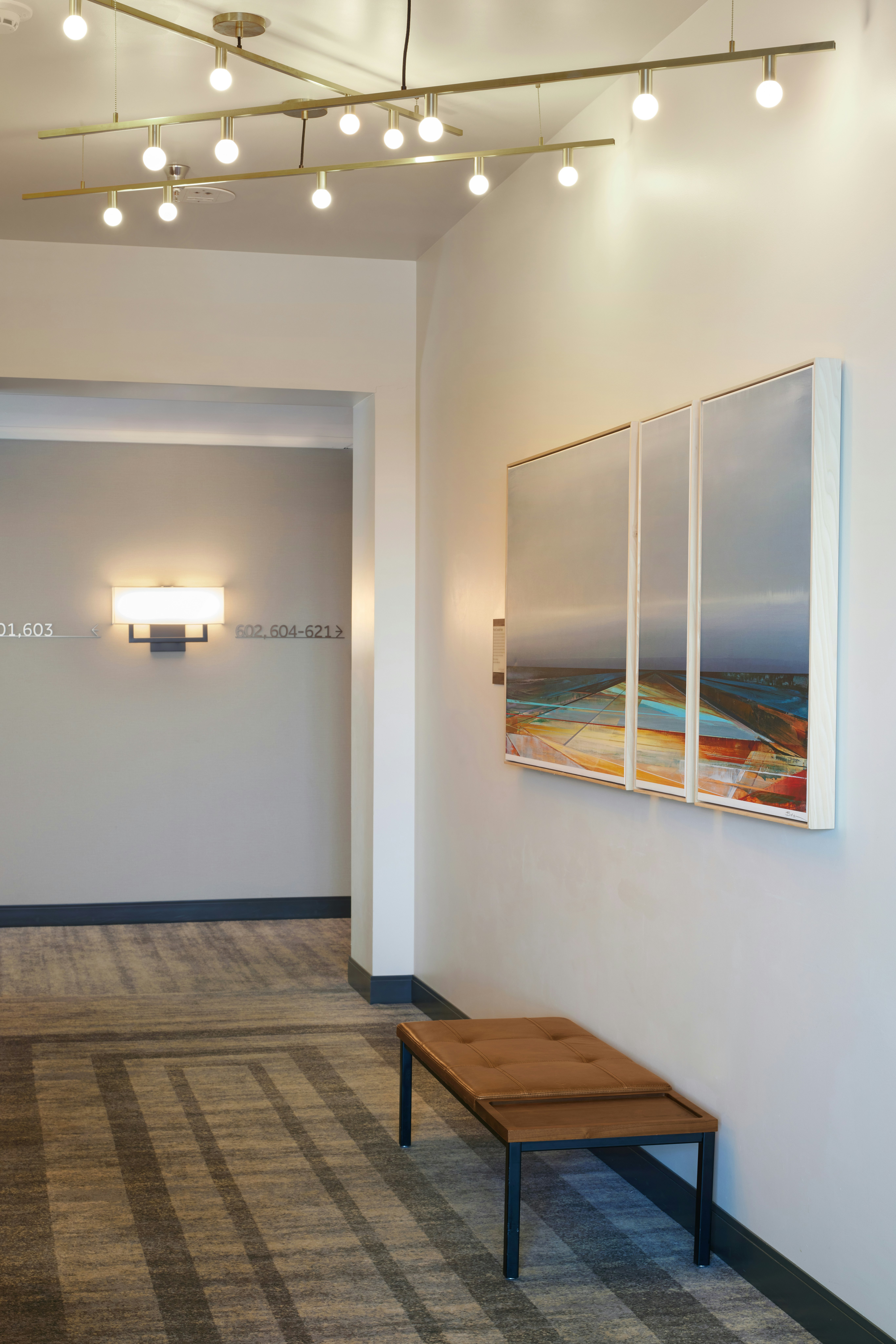The Fort Sutter Sacramento Tapestry Collection By Hilton 21/77