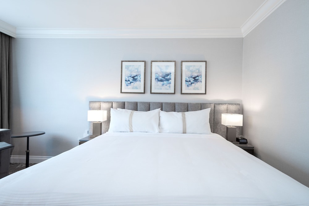 Sutton Place Hotel 19/55