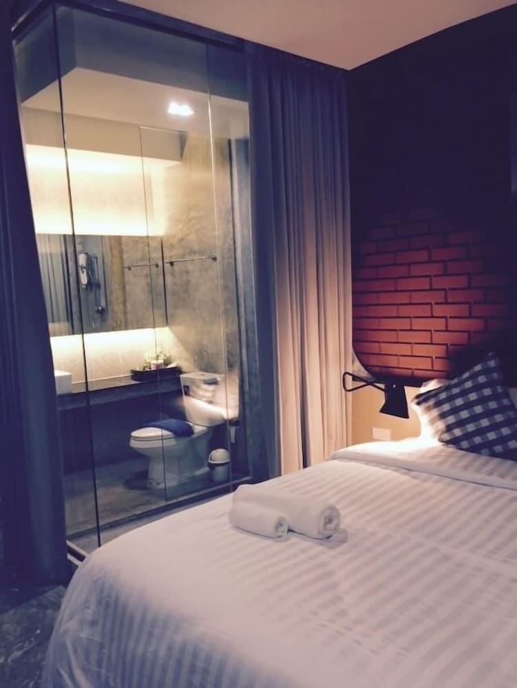 Journey Hostel Suratthani 14/56