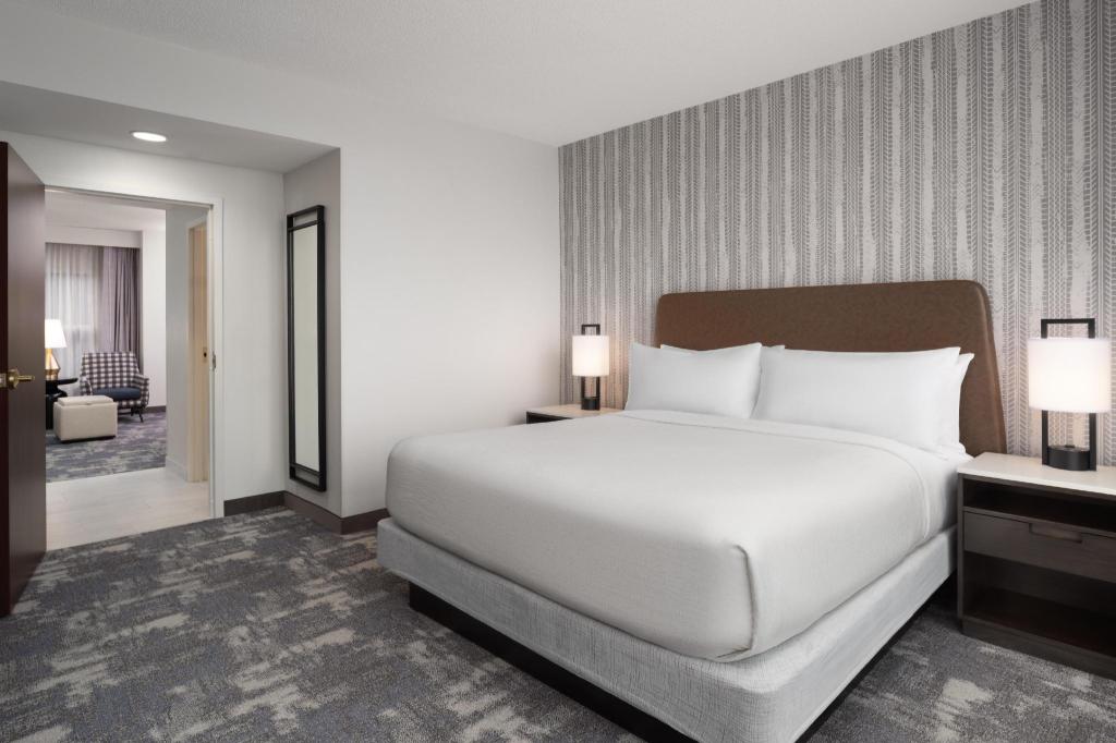 Pure, 2 Rooms, Wellness, Suite, King Bed, Sofa
