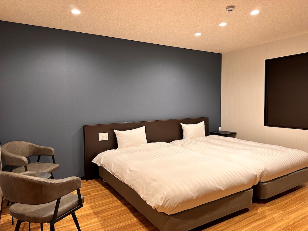 Reftel Osaka Airport Hotel 25/55