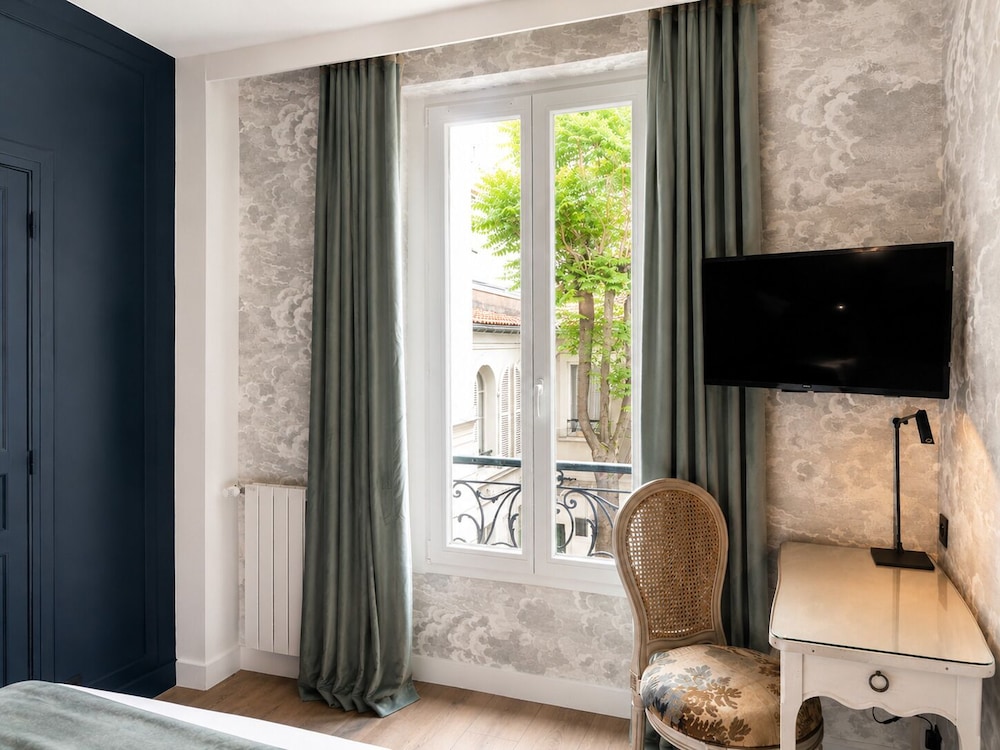 HOTEL DES BAINS 51/60