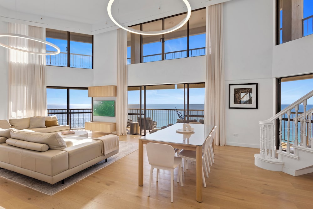 Burleigh Esplanade Apartments 49/73