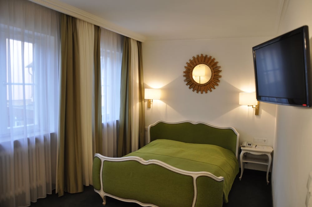 RELEXA WALDHOTEL SCHATTEN 25/74