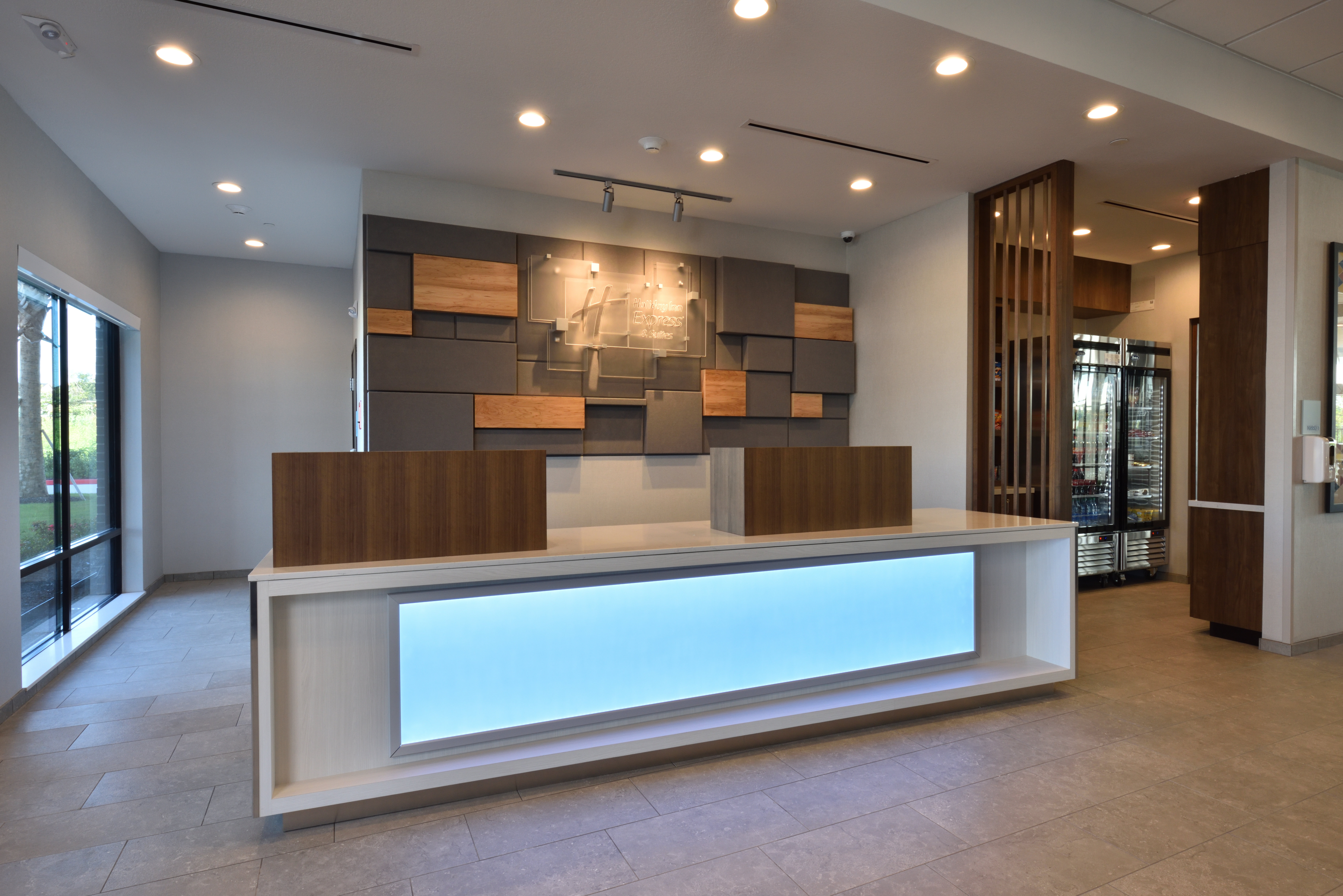 Holiday Inn Express and Suites Houston North Woodlands Area 9/70