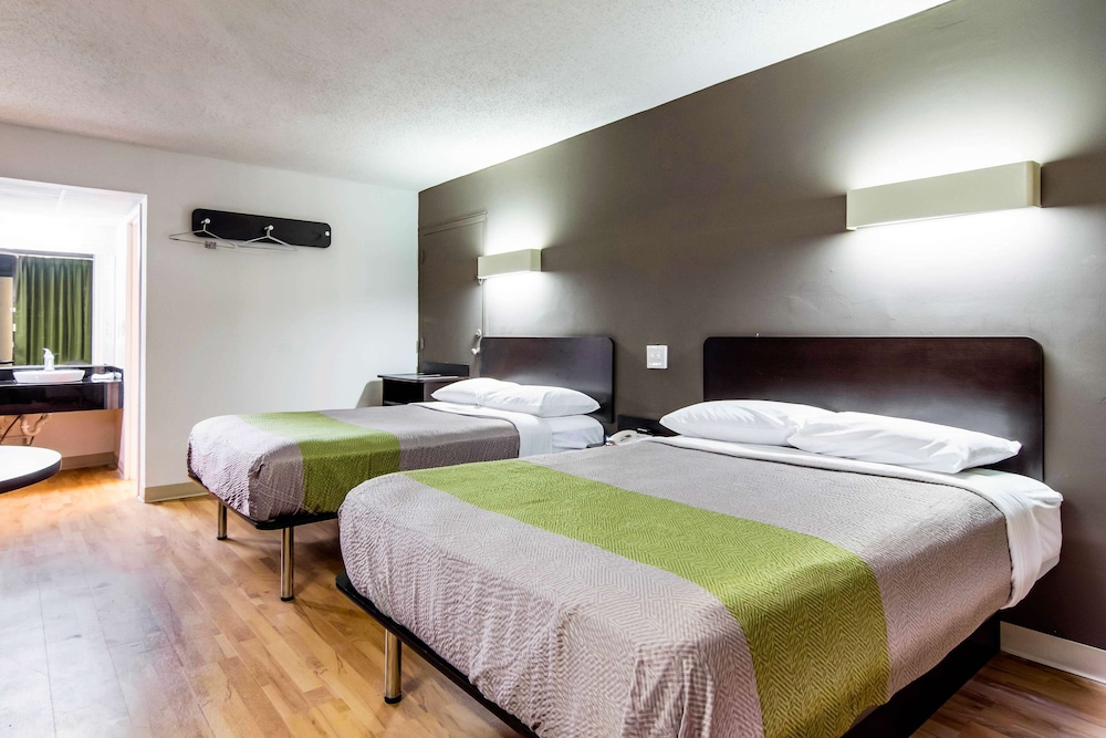 Studio 6 Extended Stay - Lagrange, GA 27/50